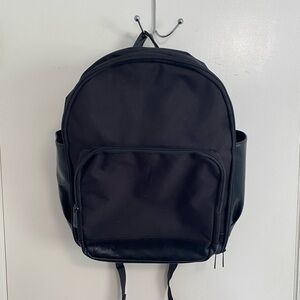 Beis travel backpack